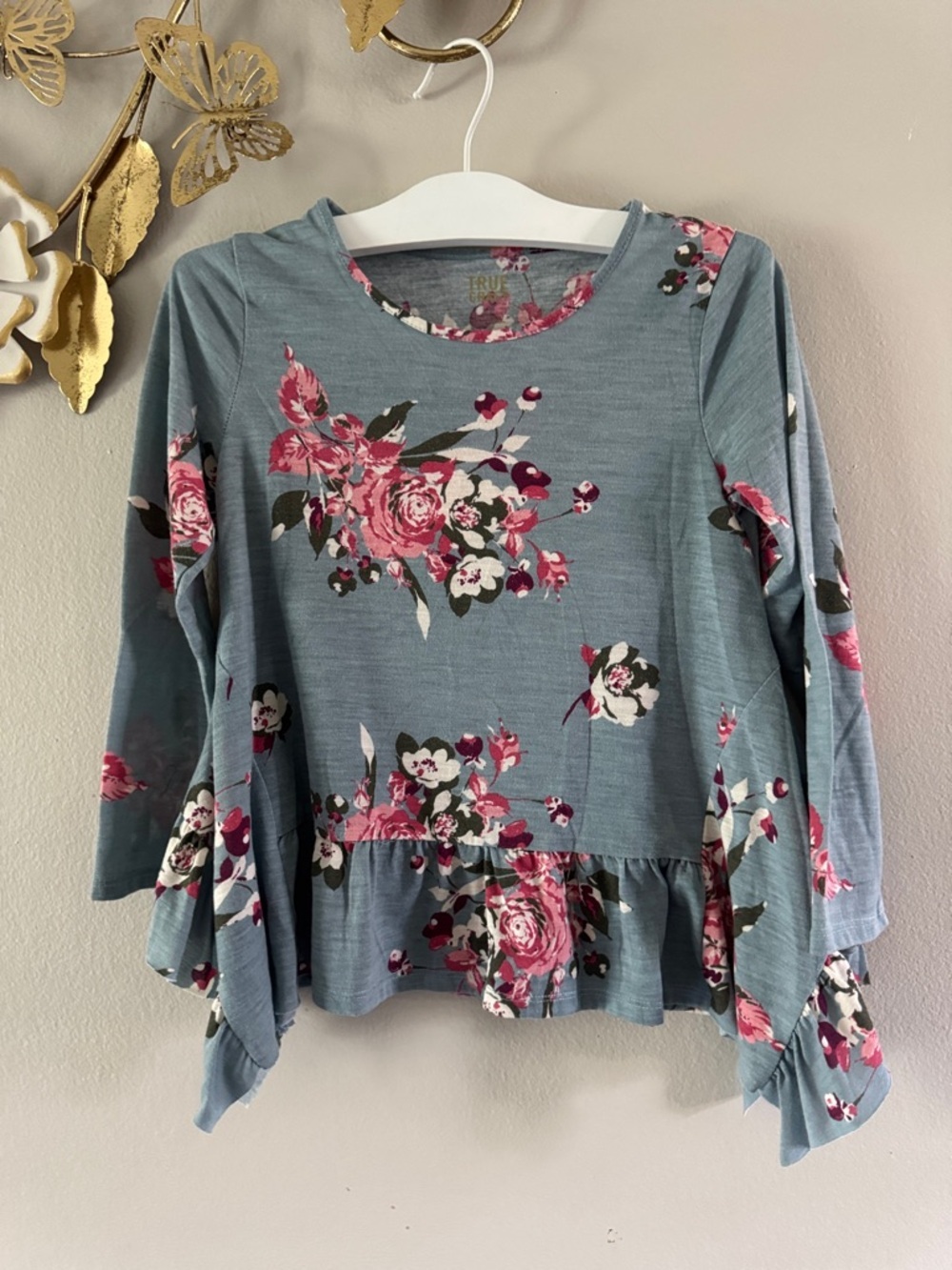True Craft Slate Blue Floral Ruffle-Hem Tunic with Pink Roses